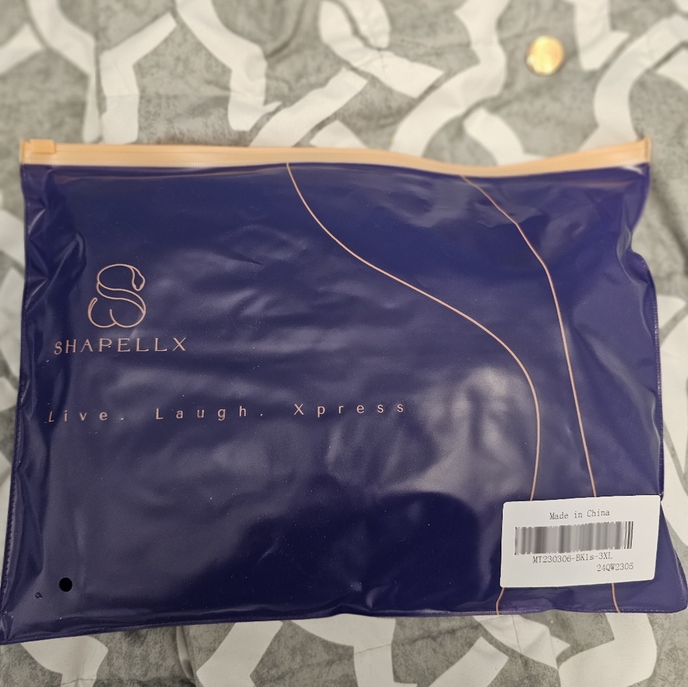 Shapellx Women's Shapewear - Navy & Peach Packaging